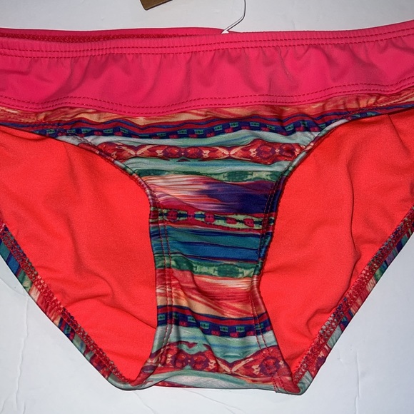 Title Nine Swimsuit Womens XS Bikini Bottoms Pink Blue Striped Aztec NWT - Picture 3 of 8